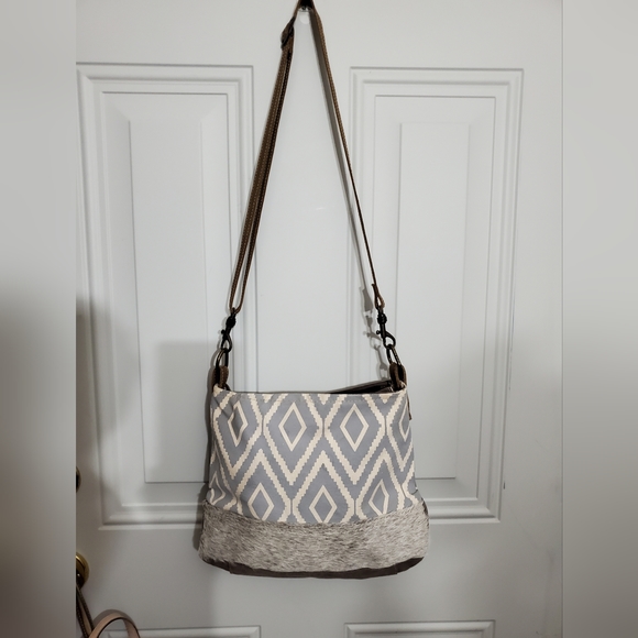MYRA Bag crossbody calf hair purse - Picture 8 of 10